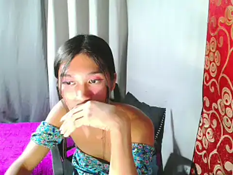 モデル: katrina_bigcock69