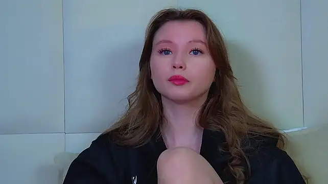 KeiraAsti live cam on StripChat