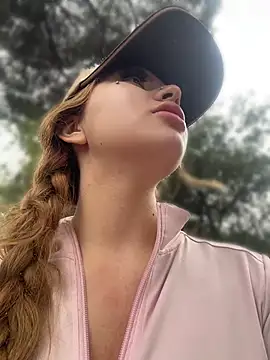ChloeCollins__ live sex cam