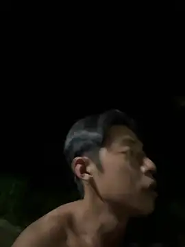 Yooo17's live cam