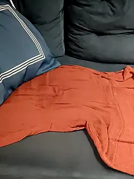 NeydeHotWife live sex cam