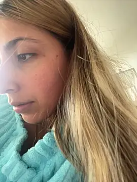 Ameellie live cam on StripChat
