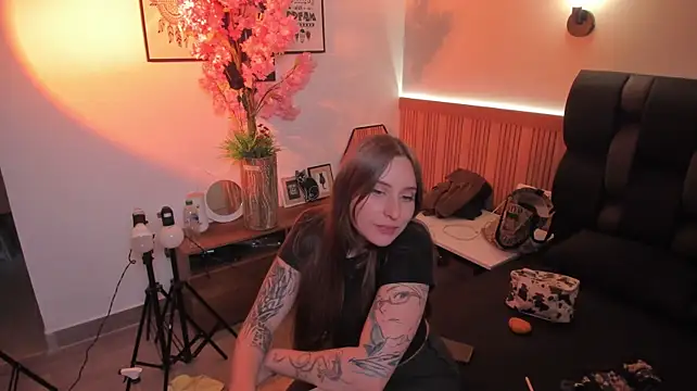 Siouxsie_cenobite live cam on StripChat