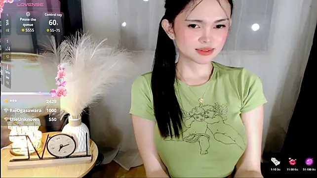 wildest_fantasy live cam on StripChat