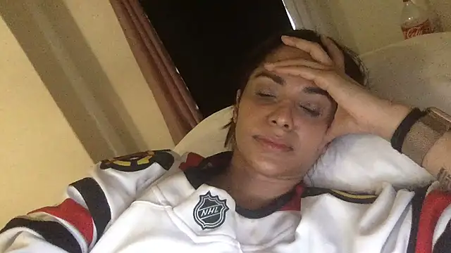 karlatiburcio live cam on StripChat