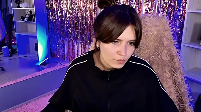 LolaDominara live cam on StripChat