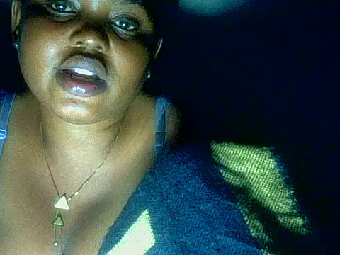 Yaspretty6 live cam on StripChat