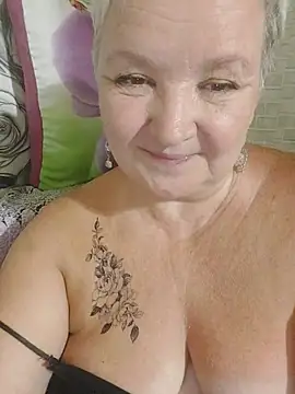 ForgetMeNot555 live cam on StripChat