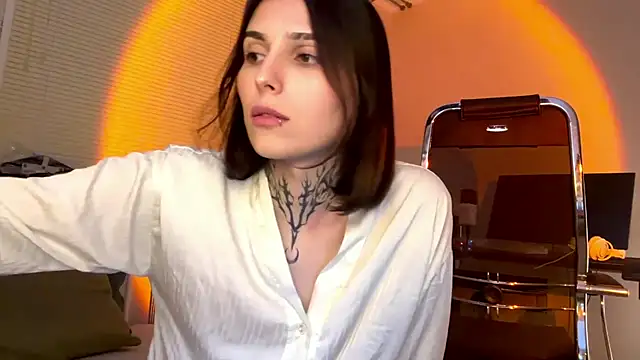 SweetFemBoyy live cam on StripChat