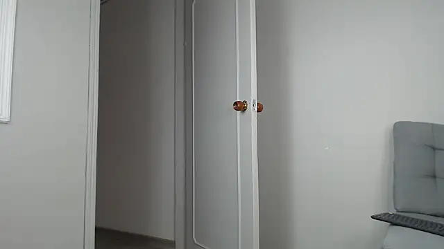 Amber_Etan