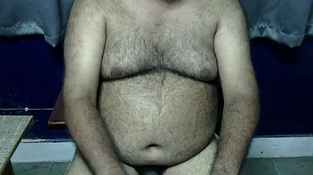 hairysubcub_70 (Ask my age) - Welcome To Daddy's Room. Make Daddy Cum.
