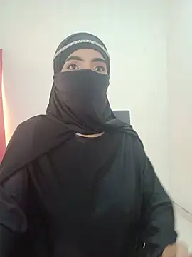 aisha-faraah live cam on StripChat