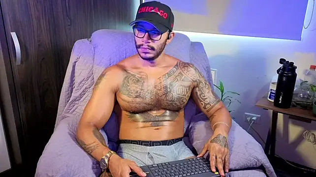 Wheeler_Green live cam on StripChat