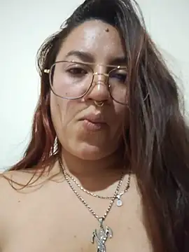samm_curvy