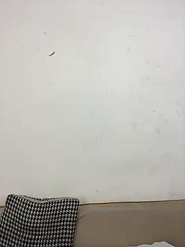 -OvO-'s live cam