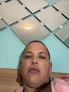 Modelo: alicetgirlbr