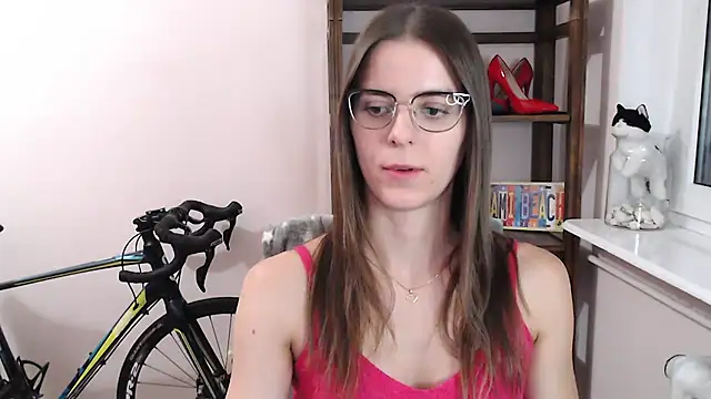 love_megi live cam on StripChat