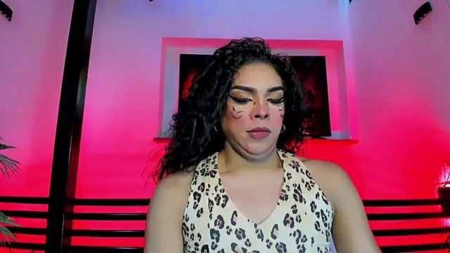 LYRA_STONE live cam on StripChat