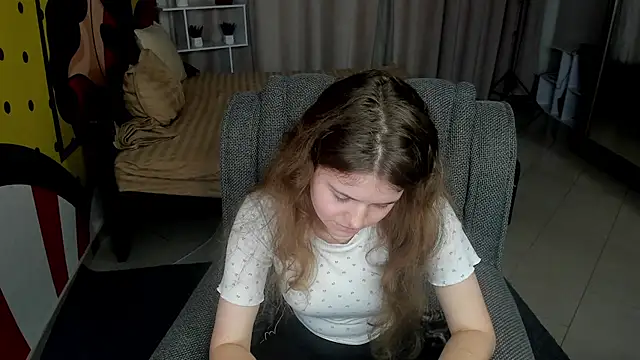 Lilith-BloomX live cam on StripChat