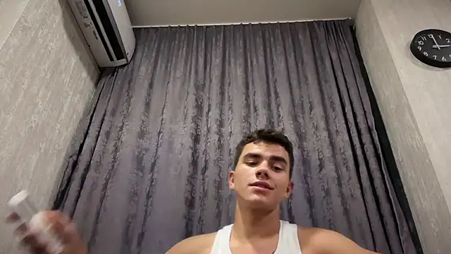 just_max02 (M twink) - Start stroking through boxer dick