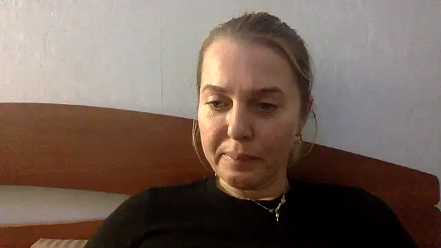 vanilaecho457 live cam on StripChat