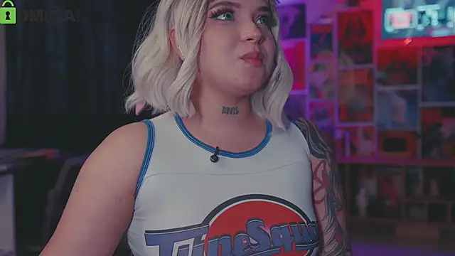 sensualkattt (F young) - Dick in air hard deepthroat show
