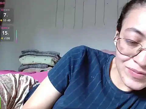 Amitlu_ live cam on StripChat