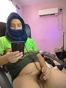 BadboyX333 live cam on StripChat