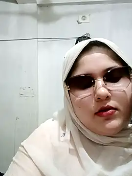 nusrat-n (F young) - Full nude
