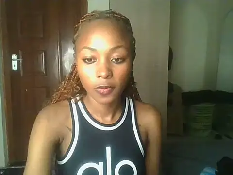 Prettyquueen live cam on StripChat