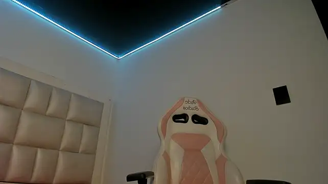 peyton__wat live cam on StripChat
