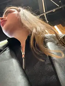 kristirich (F young) - Masturbation+naked🔥