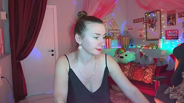 Golden_Dragon live cam on StripChat