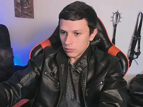 Masterdave7 live cam on StripChat