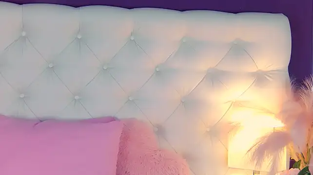 RheaSky live cam on StripChat