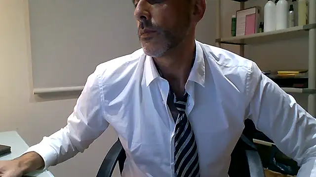 66MA69 live cam on StripChat