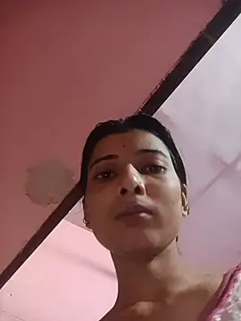 Desipari_777 live cam on StripChat