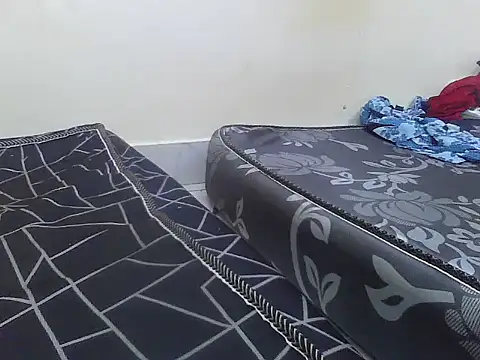 Miss_Diva2 live cam on StripChat