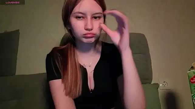 _kamisama live cam on StripChat