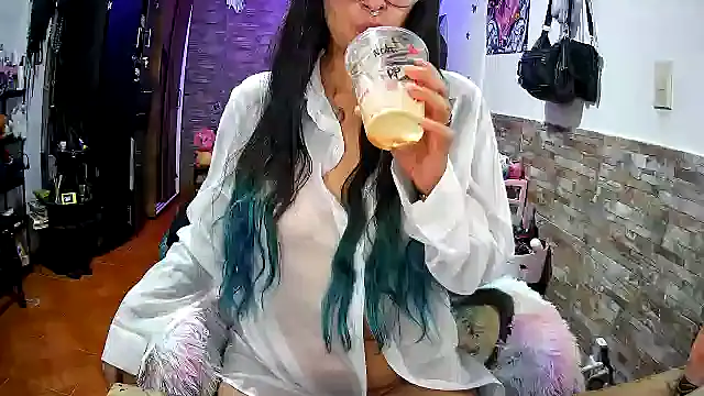 AngelaQueen_ live cam on StripChat
