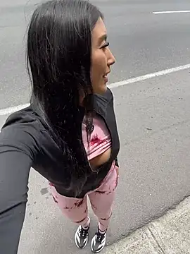 sara_fun (F young) - Sara naked in car 🫣risky