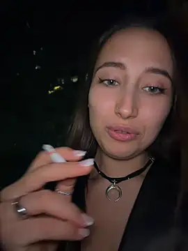 ICrazyOneIRL ⛰ online webcam