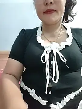 -Titihan- live cam on StripChat