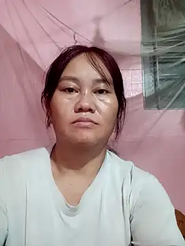 GinieBaby live cam on StripChat