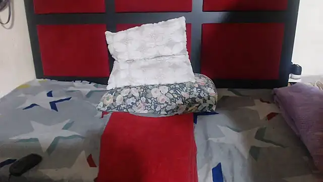 MaximTease24