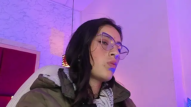 moon_winy live cam on StripChat