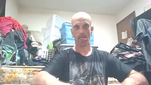 slinginbigD live cam on StripChat