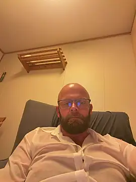 mrmoi1234 live cam on StripChat