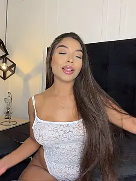 AnnyVega__