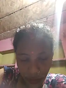 Hot_khusi753